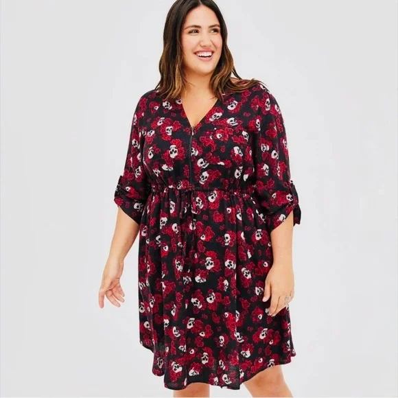 Torrid Skulls And Roses Waist Tie Roll Tab Sleeve Midi Dress Size 1X - Picture 1 of 14